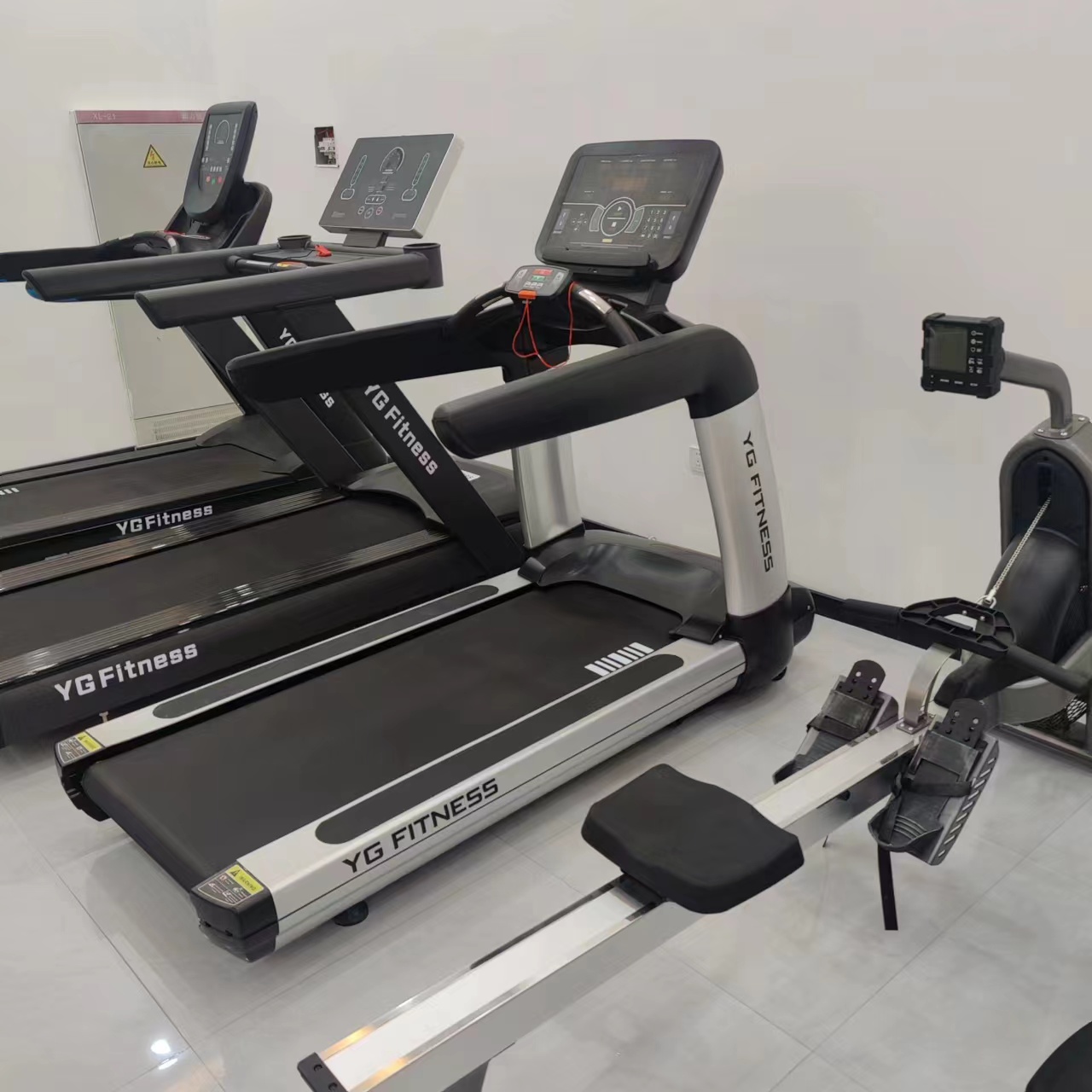 Elektryczna bieżnia do użytku  – Running Gear Equipment recenzja i cena
